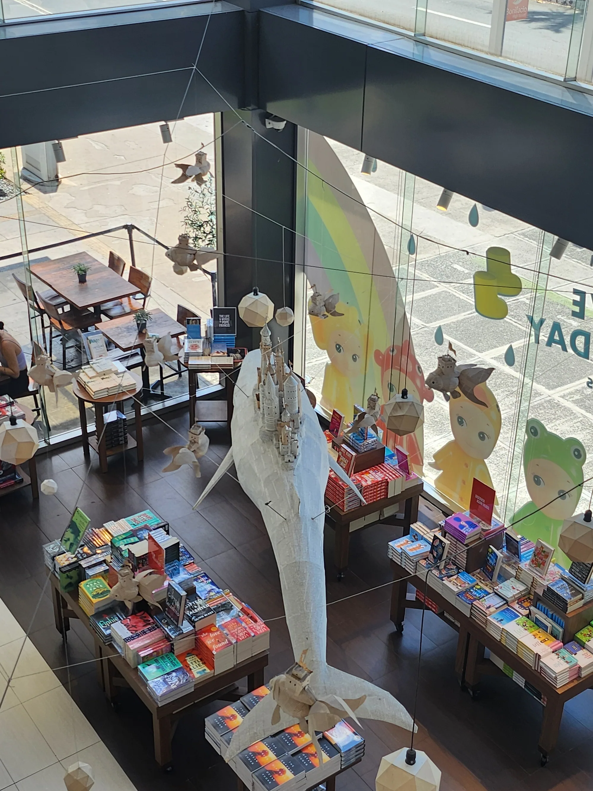 책은 안 읽지만 서점은 자주 갑니다. — 마닐라 ‘풀리북트(Fully Booked)’에 다녀왔습니다.